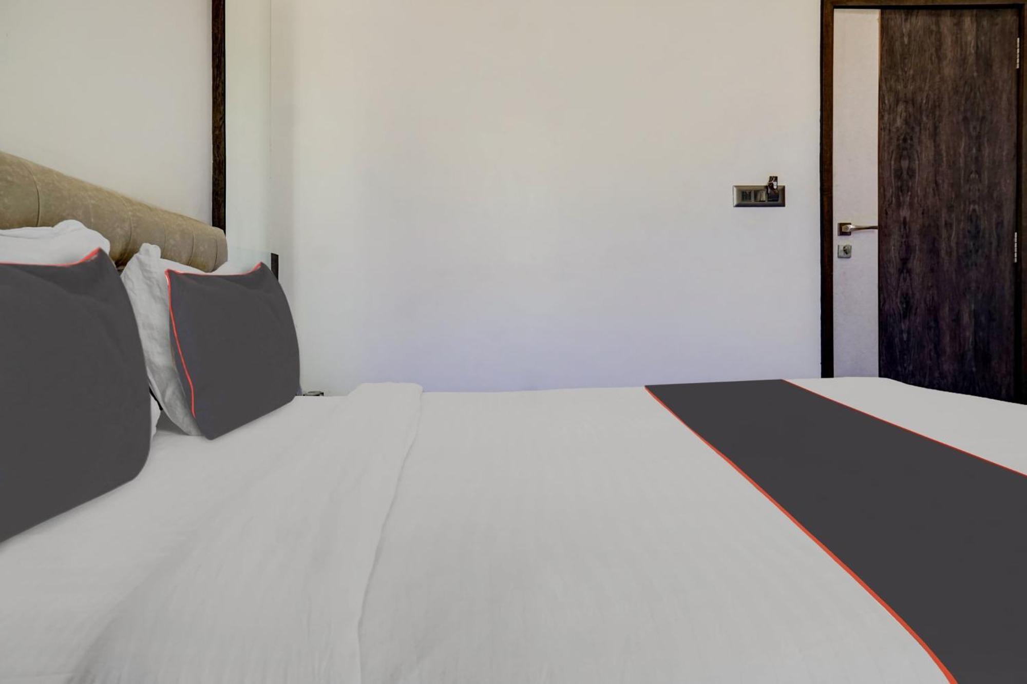 Super Townhouse Poona Royal Hotel Pimpri-Chinchwad Kültér fotó