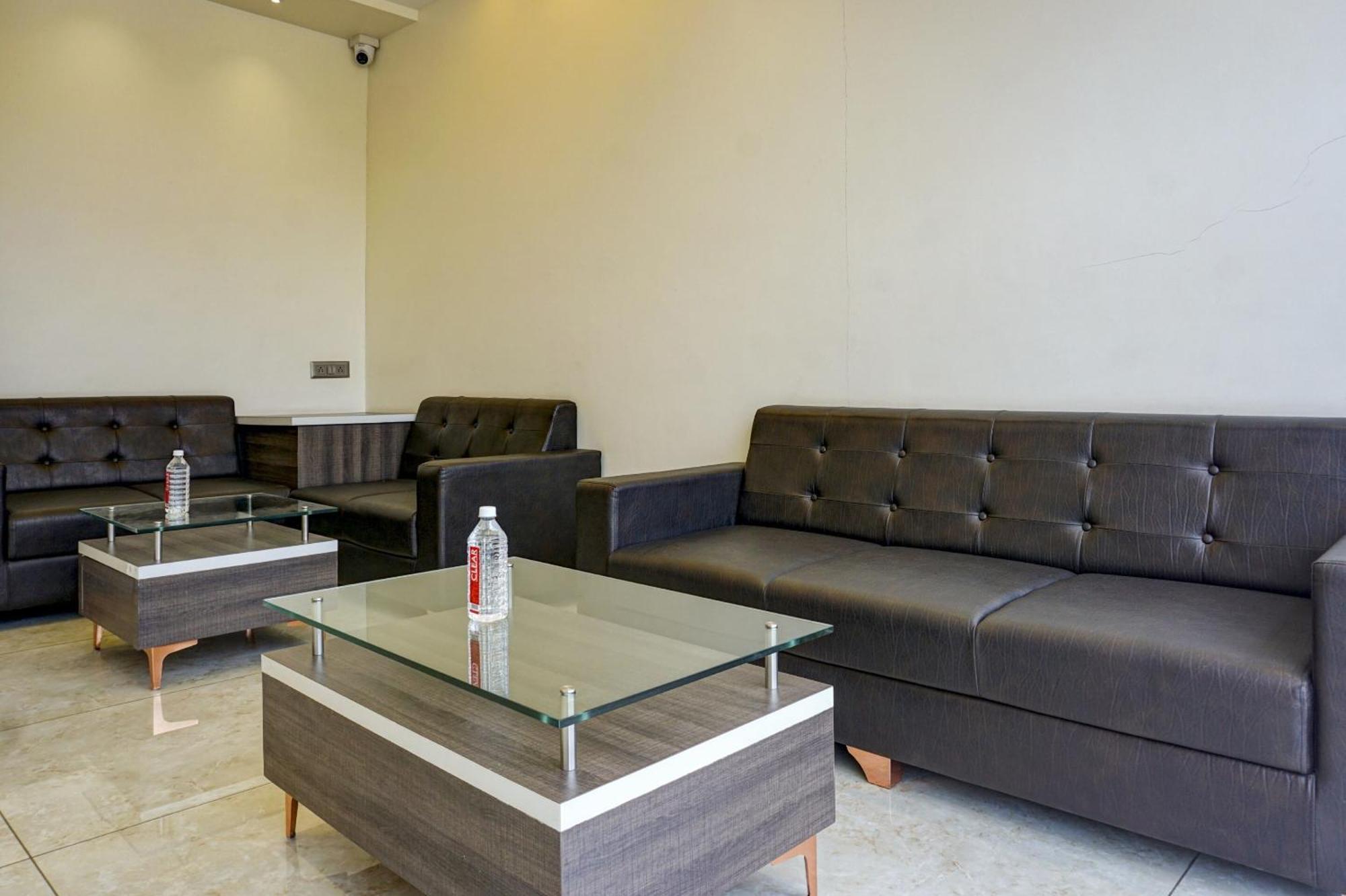 Super Townhouse Poona Royal Hotel Pimpri-Chinchwad Kültér fotó